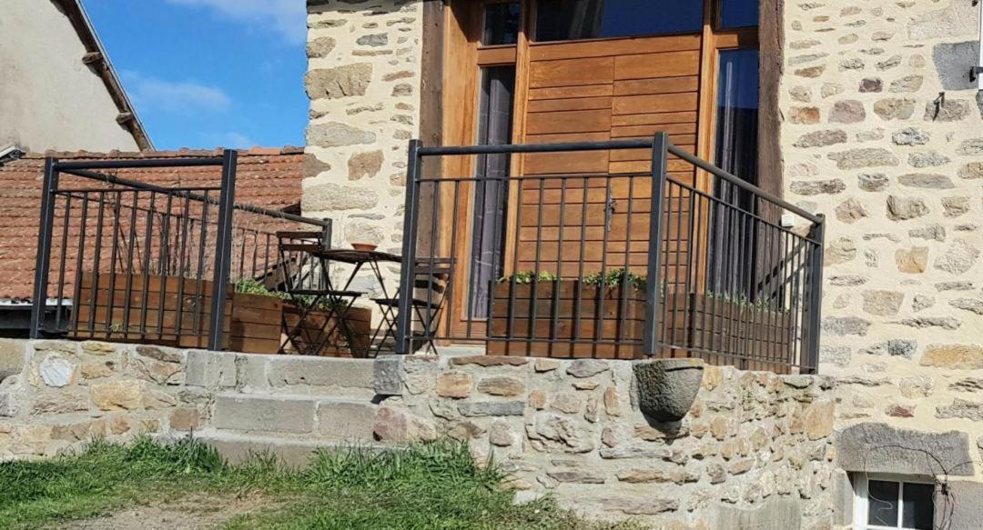 Le Relais D'Anglards Daire Dış mekan fotoğraf